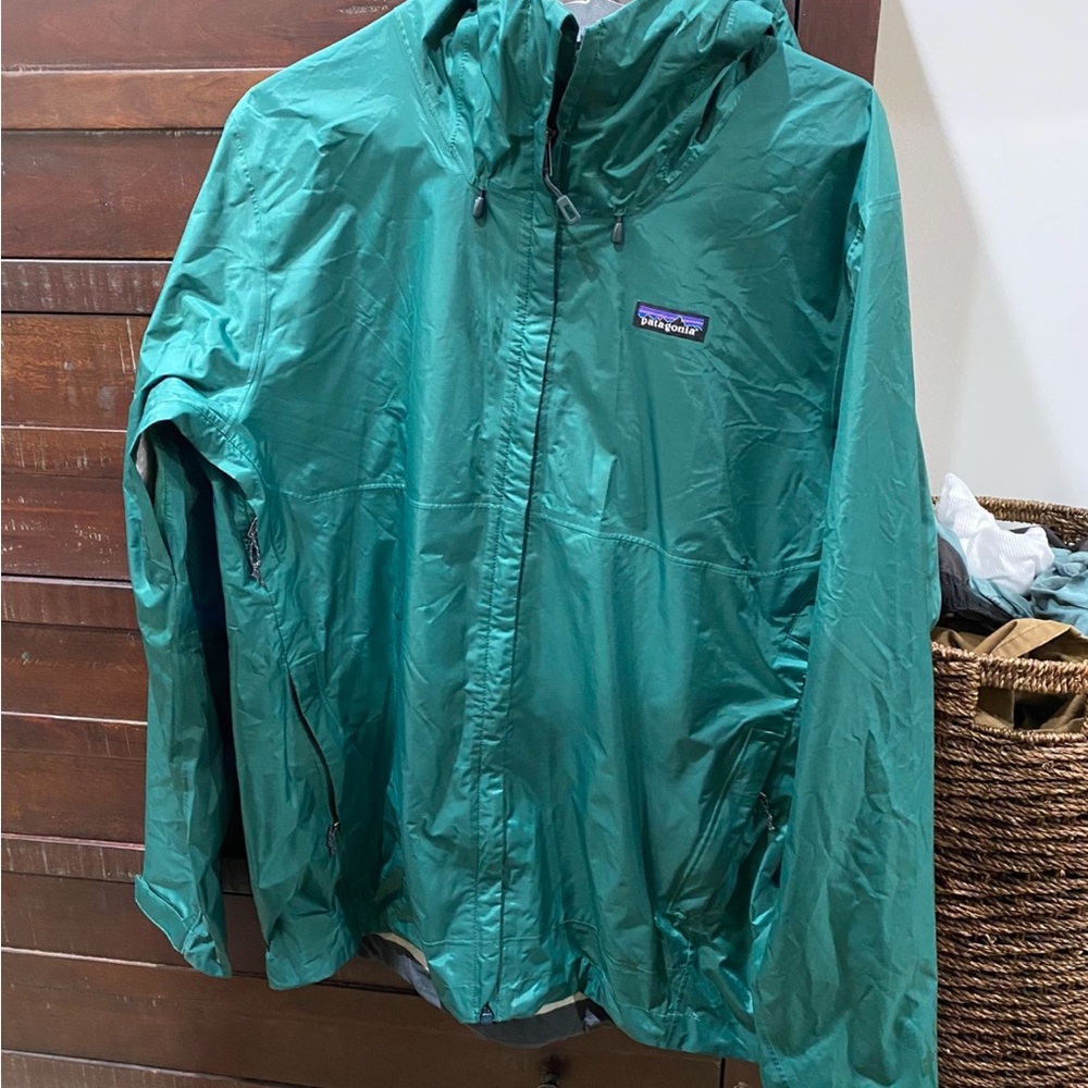 Patagonia Green Rainjacket